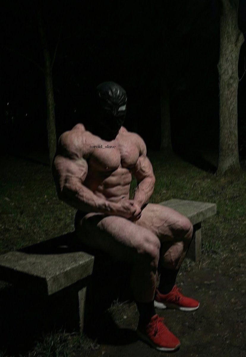 roid_slave's tweet photo. Night walk. https://t.co/LETqT70xpQ