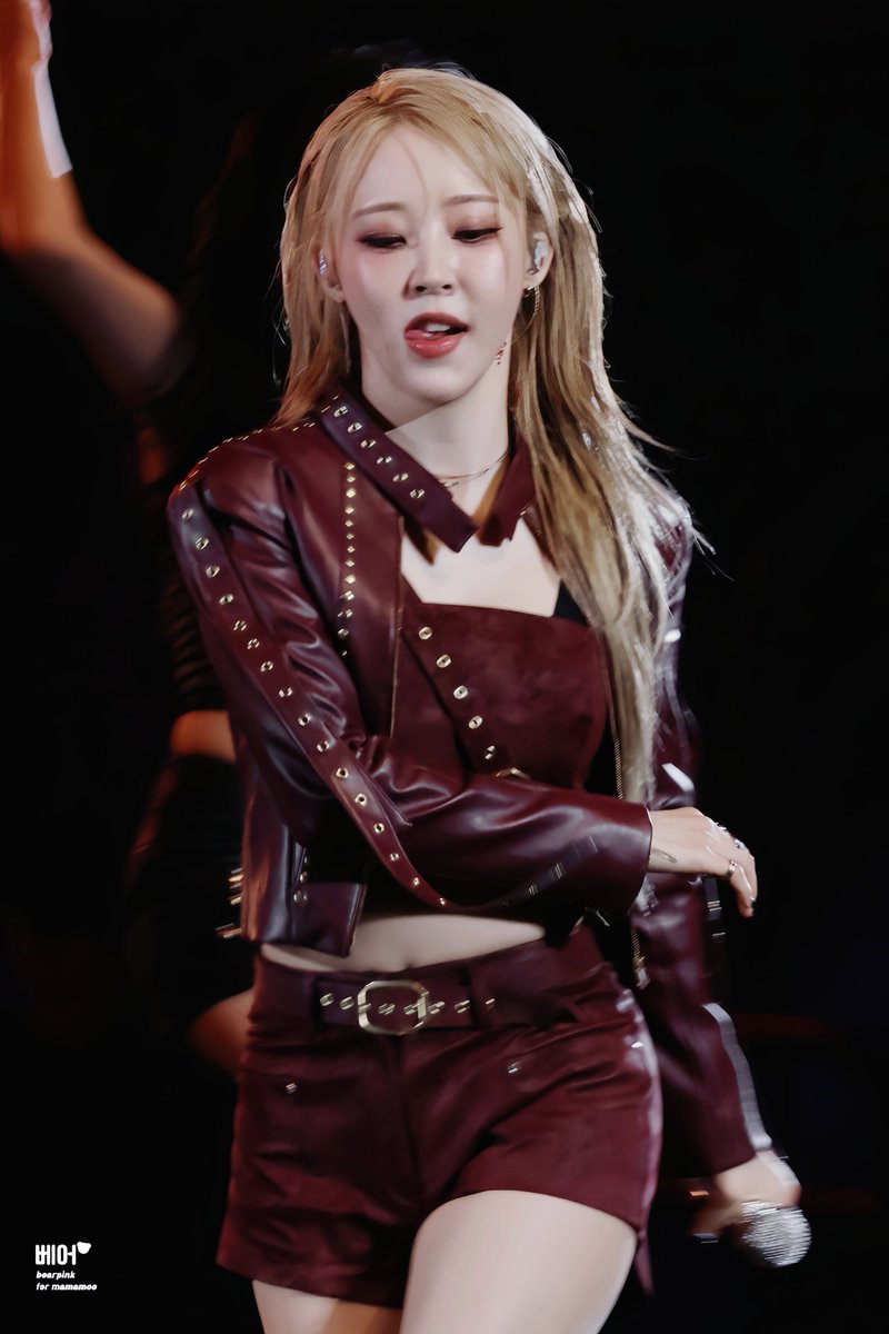 bearpink0619's tweet photo. 260705 MAMAMOO 2026 WORLD TOUR [4WARD] in Kaohsiung 
#마마무 #MAMAMOO #문별 #MOONBYUL #휘인 #WHEEIN 
❤️‍🔥❤️‍🔥 https://t.co/rRm3iJf3LC