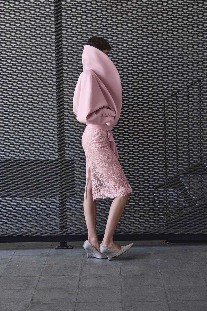 kendam_com's tweet photo. Giuseppe Di Morabito Resort 2027 Collection
https://t.co/7PVAMsEfaZ
#GiuseppeDiMorabito #Resort2027 #Lookbooks #Fashion #Kendam https://t.co/2tnHcTwtvN