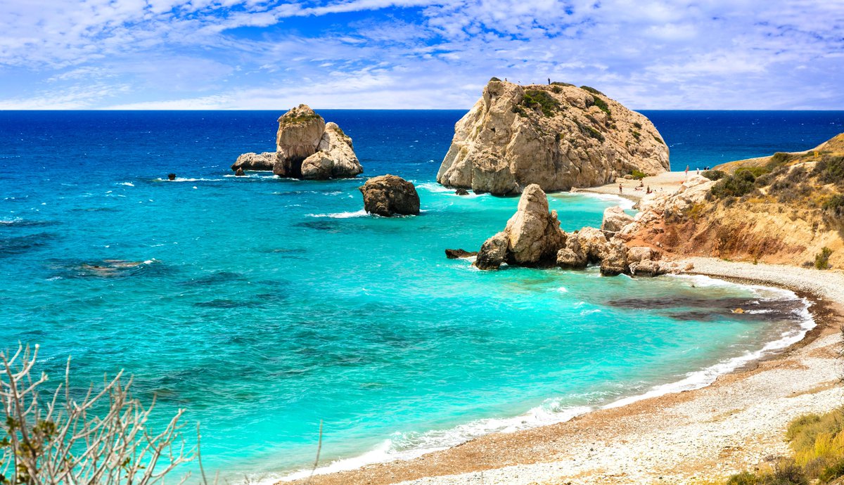 Exeter_Airport's tweet photo. ☀️ Say hello to Cyprus this summer. Endless sunshine, golden beaches and unforgettable views. 

Fly local from Exeter Airport with TUI for your ultimate Cypriot escape.

Rest. Restore. Rejuvenate.

👉 Book Cyprus with @TUIUK today: https://t.co/cvo32rI0Tk

#FlyExeter #Travel https://t.co/3ztmLJSa9x