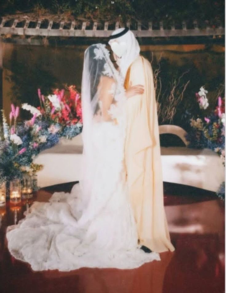flowerfory's tweet photo. one day with the love of my life ان شاء لله https://t.co/X5SQbB1Q8T