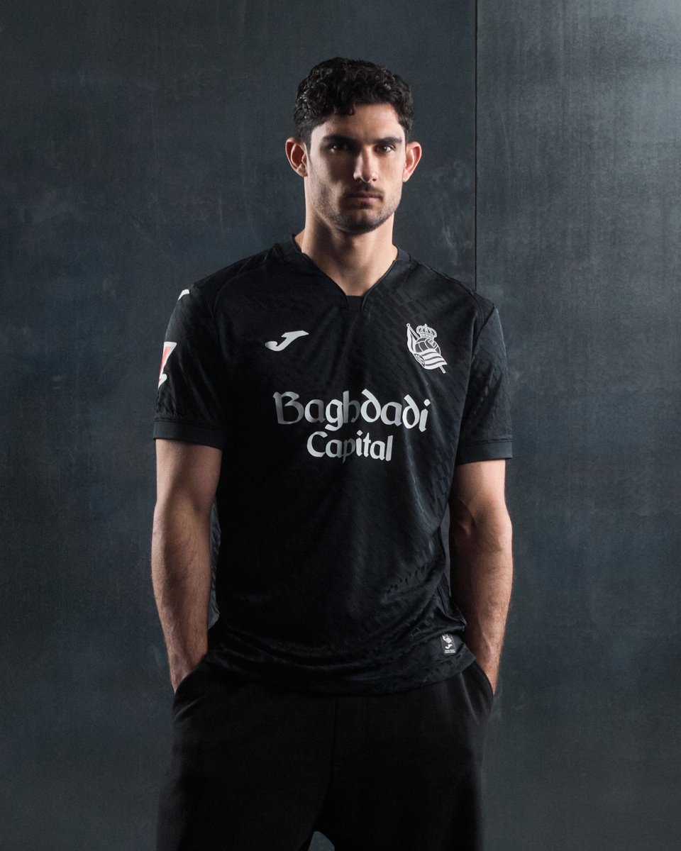 RealSociedad's tweet photo. 🥰 Nuestra segunda piel.

#JomaFootball