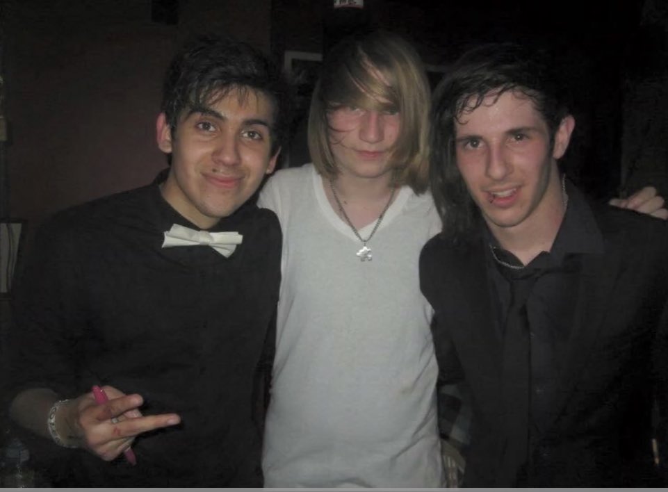 SilentKahn's tweet photo. @AndrewCTE People don’t know about the bow tie nosebleeds days https://t.co/5kIyVEJcxJ
