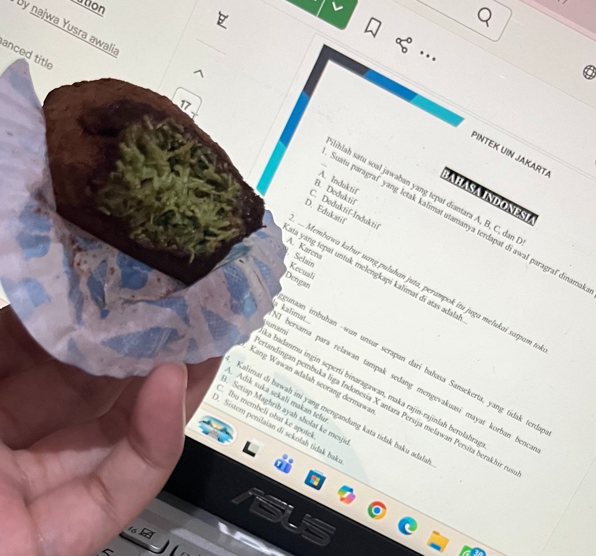 pawkitti's tweet photo. dubai cuwi kuki di temani soal mandiri 😔💔✌🏻 tolong kirimin cuwi kuki setruk https://t.co/Bewr5VEOEl