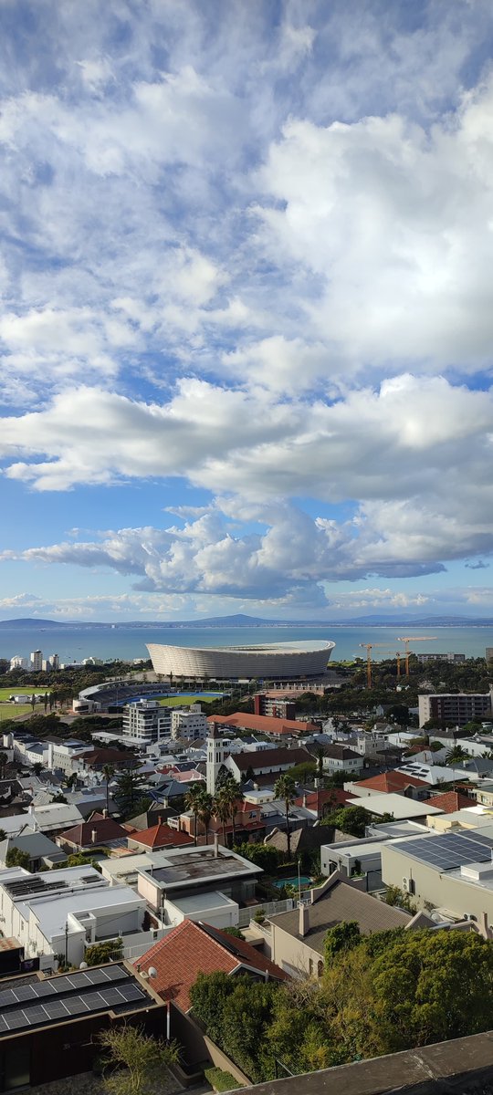 Msawakhe23's tweet photo. Cape weather hitting different today. Blue skies, gentle breeze, zero complaints. This is the vibe we live for! #CapeTown #PerfectWeather https://t.co/aFwrw7fnyh