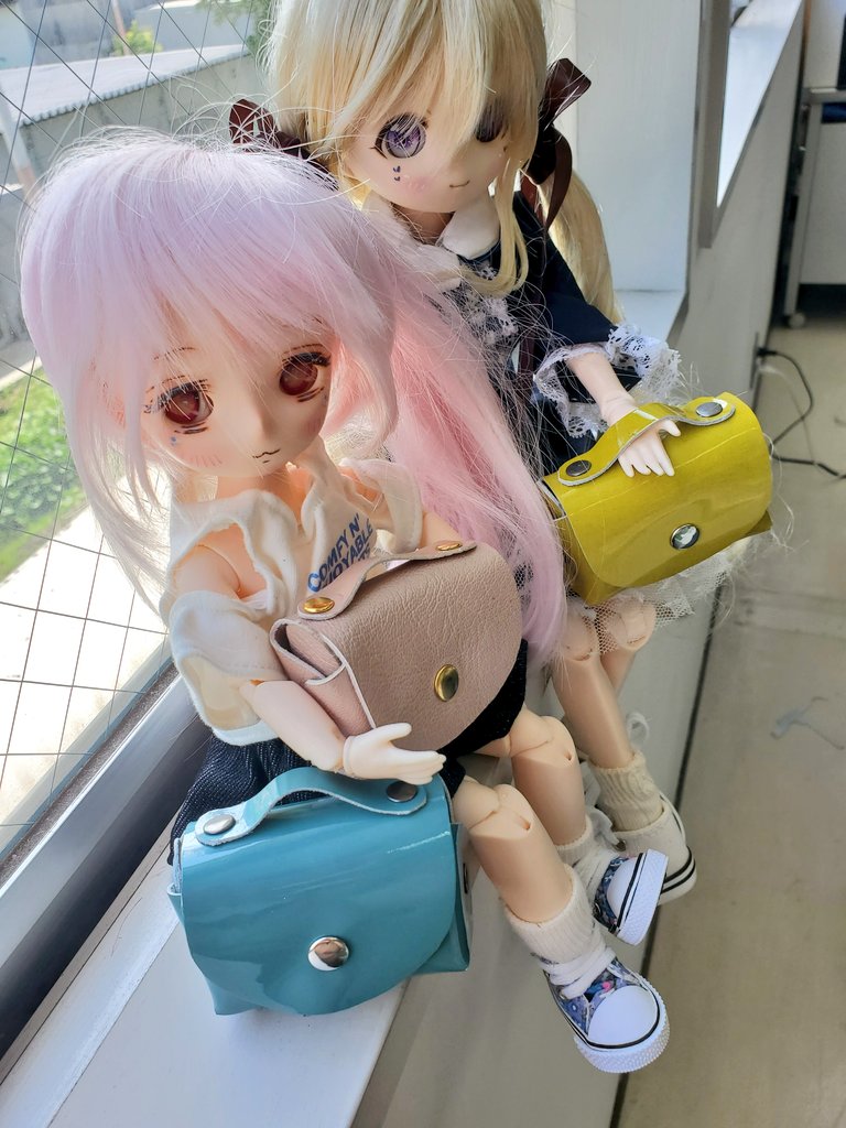 irus_Doll's tweet photo. あおいさん＆マナさん✨️
梅雨明けしたから、お出かけしたいみたいです(笑)
あおい「 早くお出かけしましょ??」
マナ「公園行こうよー( ᐛ👐)」
今度、お出かけしようねー(,,>᎑<,,)💕︎︎
 #ドル活
 #ドールオーナーさんと繋がりたい https://t.co/XentgyPuot