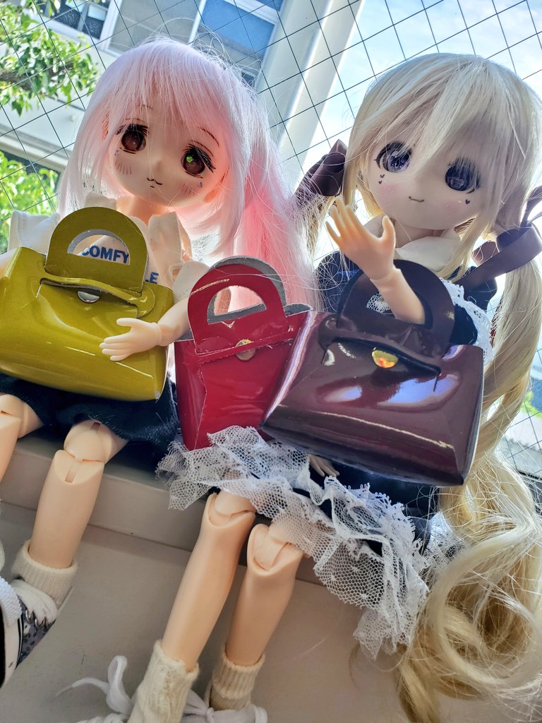 irus_Doll's tweet photo. あおいさん＆マナさん✨️
梅雨明けしたから、お出かけしたいみたいです(笑)
あおい「 早くお出かけしましょ??」
マナ「公園行こうよー( ᐛ👐)」
今度、お出かけしようねー(,,>᎑<,,)💕︎︎
 #ドル活
 #ドールオーナーさんと繋がりたい https://t.co/XentgyPuot