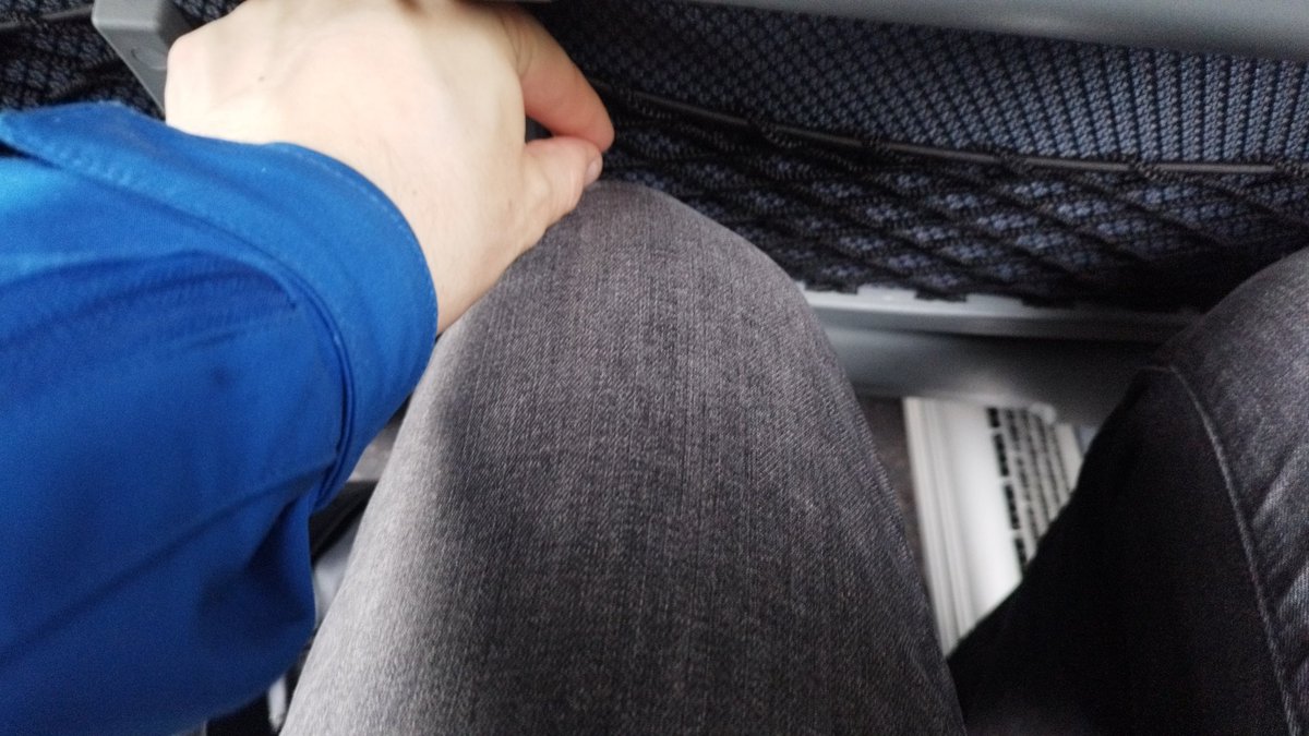 KlavsDimants's tweet photo. Kā pateikt ka tu esi gara auguma cilvēks, nepasakot ka tu esi 😂 
@bikovslv Wanema Isuzu taburete un maršruts Roja-Talsi cauri Upesgrīva https://t.co/luHI5dvRF9