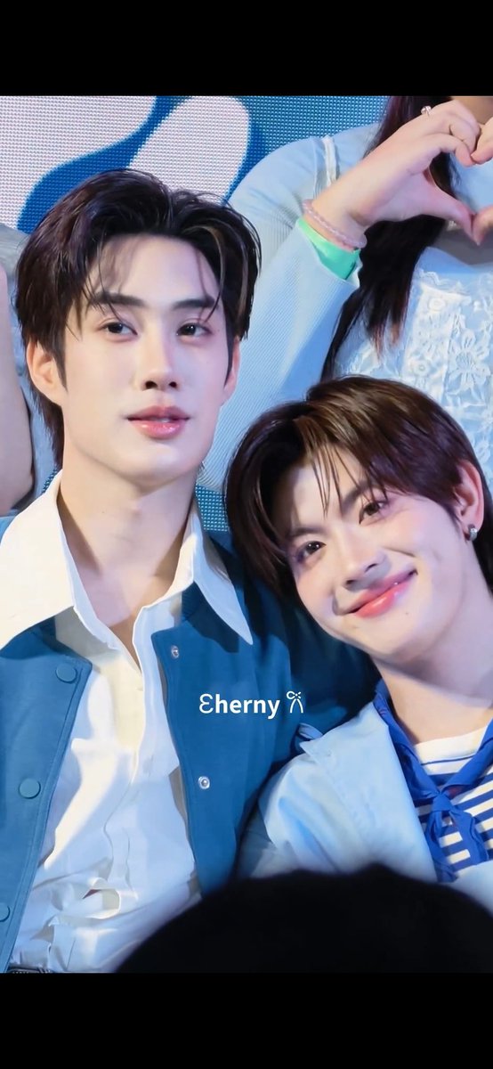 phiryupat_'s tweet photo. thank u for coming into my life when everything felt like it was falling apart. u came at a time when i needed someone the most, n i'll always be grateful for that.

⋆𐙚₊˚ #TleFirstOne https://t.co/laokMRk3cG