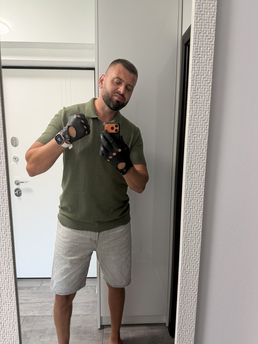 GeorgeDom5's tweet photo. Sniff~Lick~$end

Teams id⚠️: george.mihai87@yahoo.com  

https://t.co/wRsXqTzW7d

💸💸#ByeByeCaSh💸💸
#realfindom #AlphaLife #musclemaster #cashmaster https://t.co/s2wmROtz8M