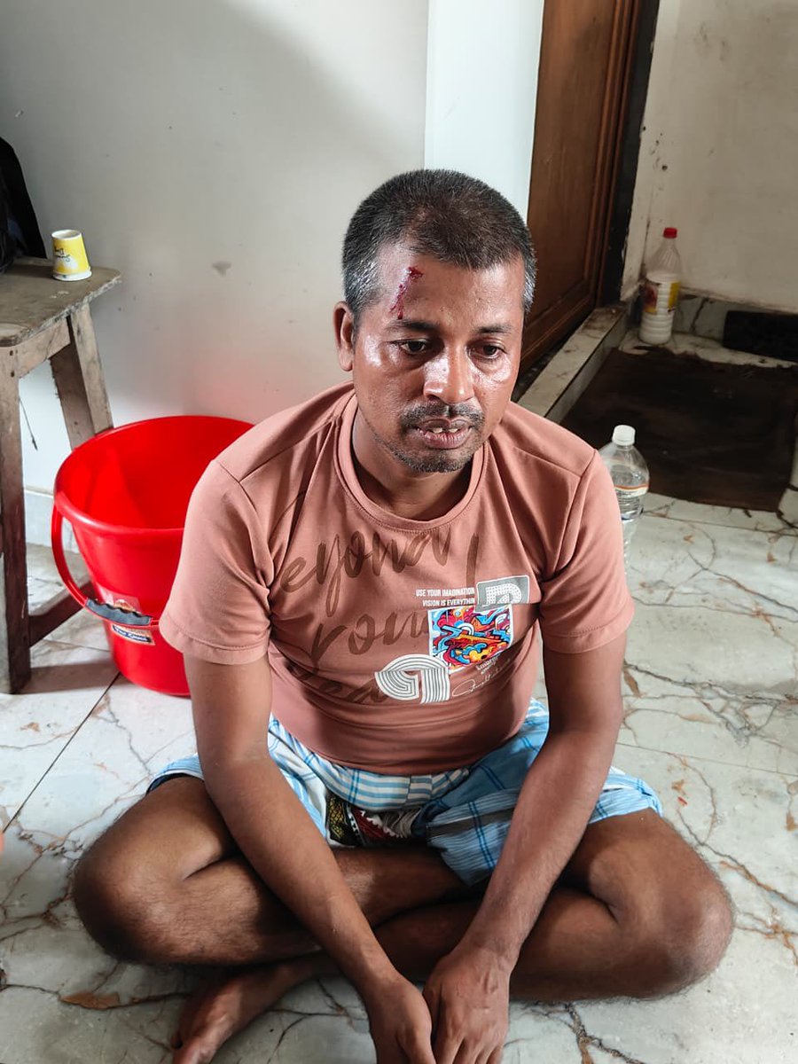 SumitHansd's tweet photo. "I wont accept body of my son. He has not done anything good. He has been punished for that. Police can do whatever they want with his body"

~ Mother of Prabhas Mondol

Rapist Prabhas Mondol - Accused in the Gang Rape &amp; Murder of a 12yr old Child - Encountered by Police https://t.co/ryMjA7ZHbL