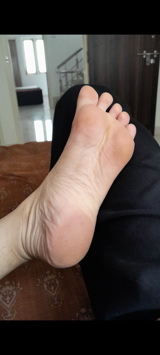 Candyyfloss18's tweet photo. When two Dommes @Candyybaby2 and @Muslimsidra unite, it's not a competition...it's a masterpiece of confidence, control, and luxury.

Double the soles. Double the presence. Double the privilege of witnessing us.🖕 https://t.co/I0oPWWD398