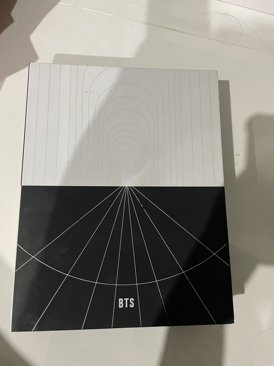 __YNWA__bts's tweet photo. WTS / พร้อมส่ง
• BTS MAP OF THE SOUL ON:E CONCEPT PHOTOBOOK special ver. ราคา 550 รวมส่ง
*ได้ของทุกอย่าง ยกเว้น การ์ดสุ่ม2ใบ
☁️ สนใจDMค่า
 #ตลาดนัดบังทัน #ตลาดนัดbts https://t.co/Tt0GVMFLlC