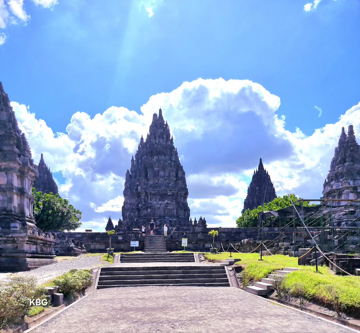 red_2b's tweet photo. #PrambananJazzFestival 
My click 📱 https://t.co/chTjlcWX9x