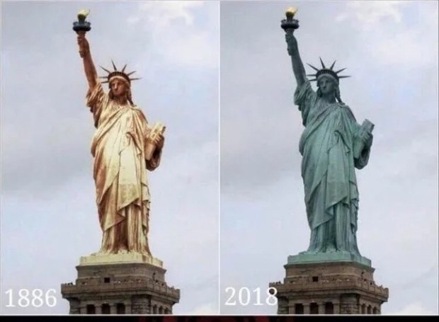 JovenAntuan's tweet photo. “La Estatua de la Libertad era marrón.
Como el cobre de una peseta vieja.
La libertad, al principio, brillaba más.”
🩴 #VerdadesConChanclas #MarrónLibertad
Si quieres saber más Verdades con Chanclas puedes comprar tu libro aquí https://t.co/jbQgQltld2 https://t.co/H7HkTWrtc4