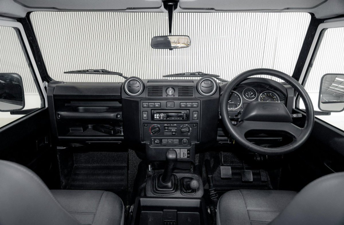 ListerLawrence's tweet photo. I’m selling this 2014 Defender 110. Only 19,000 miles, one previous government owner before me. I’ve owned it for around 4 years. Air con and twisted wheels. Looks the part. Immaculate throughout. Vat Qualifying.  24 months Warrantywise warranty included!! £35k + VAT! 

What did I say?! Yes £35k plus VAT! 🤯🤯🤯 BE QUICK! 

Please share.