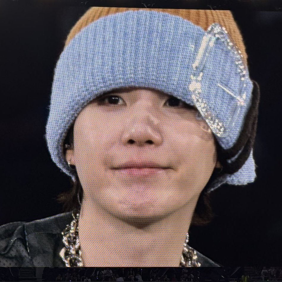 fems4yoongi's tweet photo. I WILL KILL MYSWLLLFLDFFF https://t.co/1GLWAPiUIA