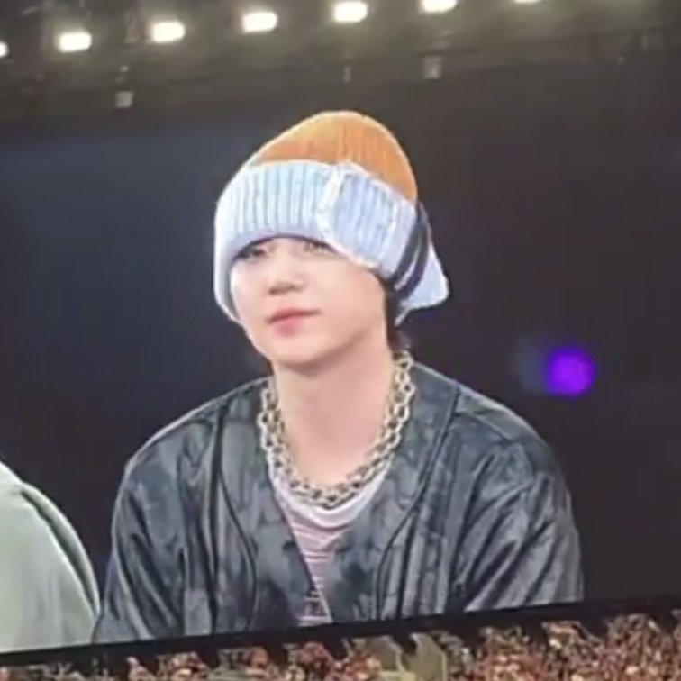 fems4yoongi's tweet photo. I WILL KILL MYSWLLLFLDFFF https://t.co/1GLWAPiUIA