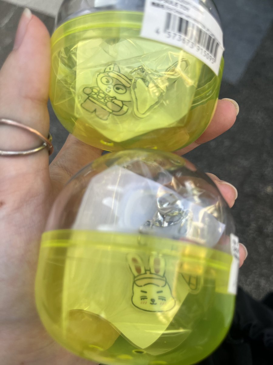 _momo_1004_'s tweet photo. SEVENTEEN MINITEEN POPUP カプセルトイ ガチャガチャ 交換

譲:ウォヌ(全身)
     エスクプス、スンチョル(顔)

求:ジョンハン(全身、顔)

宮下パーク付近にいます！
お気軽にお声がけ下さい！🙇🏻‍♀️ https://t.co/TAadokzYHz