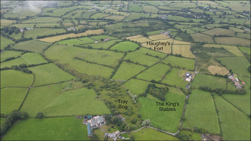 AntiquityJ's tweet photo. NEW Best known as the mythological capital of Ulster, Navan Fort was one of the five ancient capitals of Ireland. New research finds the landscape's significance stretches all the way back to the Bronze Age, indicating it was a major prehistoric centre.
#AntiquityThread 1/12 🧵 https://t.co/ew9P18DK02