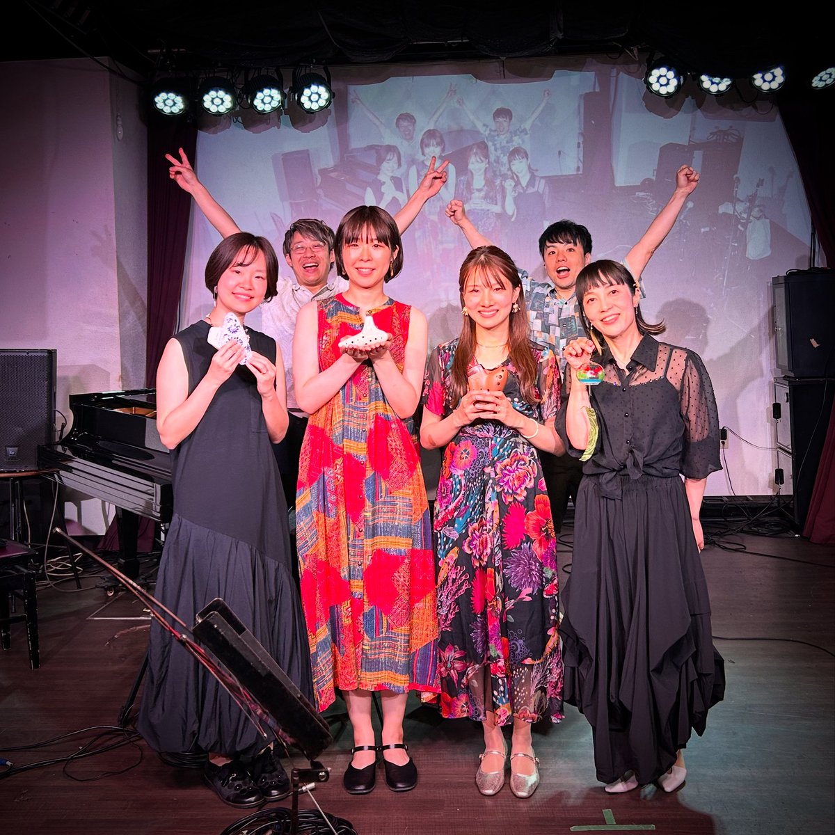 ibaraki_tp_oca's tweet photo. おはようございます。
いよいよやってきた「オカリナ奏者たちの対バンライブ」ツアー、昨日は梅田alwaysさんにて大阪公演でした。
皆様素晴らしい演奏でした！
今日は名古屋公演、リハーサル中です。 https://t.co/bLL8tcVkvU