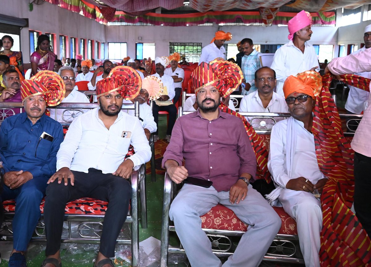 MLCvijaysingh's tweet photo. ನನ್ನ ಮತ ಕ್ಷೇತ್ರ #ಬಸವಕಲ್ಯಾಣ ತಾಲೂಕಿನ ಆತ್ಮೀಯರ ವಿವಿಧ ಶುಭ ಸಮಾರಂಭಗಳಲ್ಲಿ ಭಾಗವಹಿಸಿ ಅವರ ಕುಟುಂಬದ ಸದಸ್ಯರಿಗೆ ಶುಭ ಹಾರೈಸಿದೆ.

#Basavakalyan #Bidar @DKShivakumar @HariprasadBK2 @siddaramaiah @rssurjewala https://t.co/vl85l0lSSh