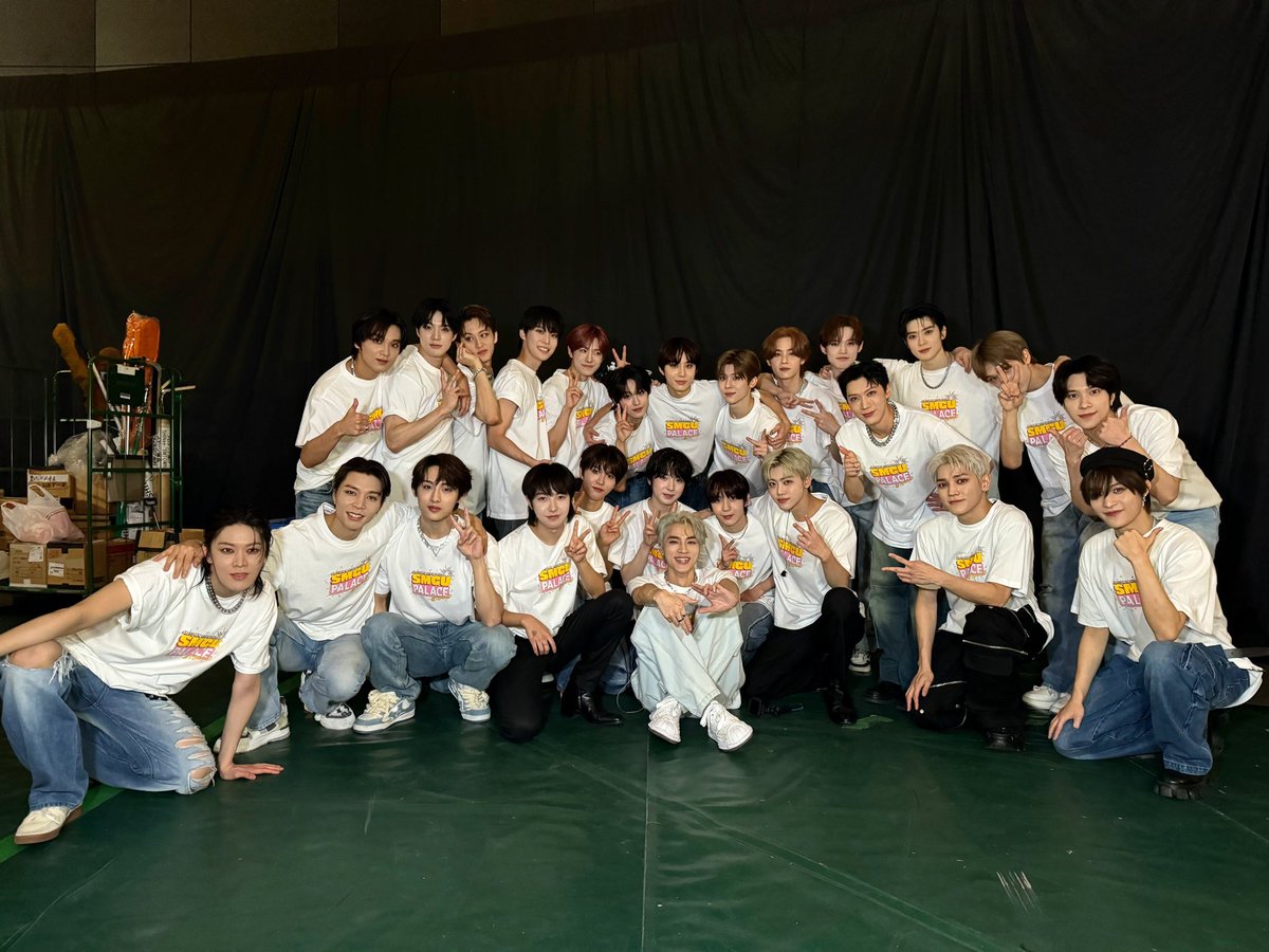 nct_myon127's tweet photo. NCTの全体集合としては最後の集合写真
#SMTOWN2024 https://t.co/eebf6JwOC9