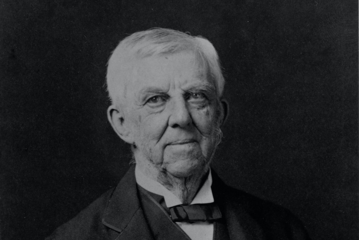 QQ7AT's tweet photo. “إن أعظم ما في العالم ليس المكان الذي نقف فيه، بل الاتجاه الذي نسير نحوه.”

- Oliver Wendell Holmes Sr. https://t.co/h6kUsvdM5i