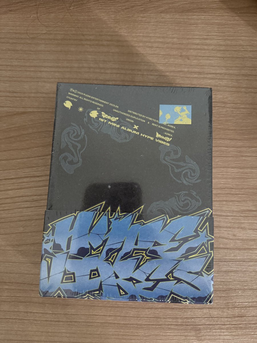 __YNWA__bts's tweet photo. • WTS •
อัลบั้ม CXM  1st Mini Album ‘HYPE VIBES’  
ราคา 150 รวมส่ง
#ตลาดนัดสวนแครอท #ตลาดนัดseventeen https://t.co/eQEGrpYjD5