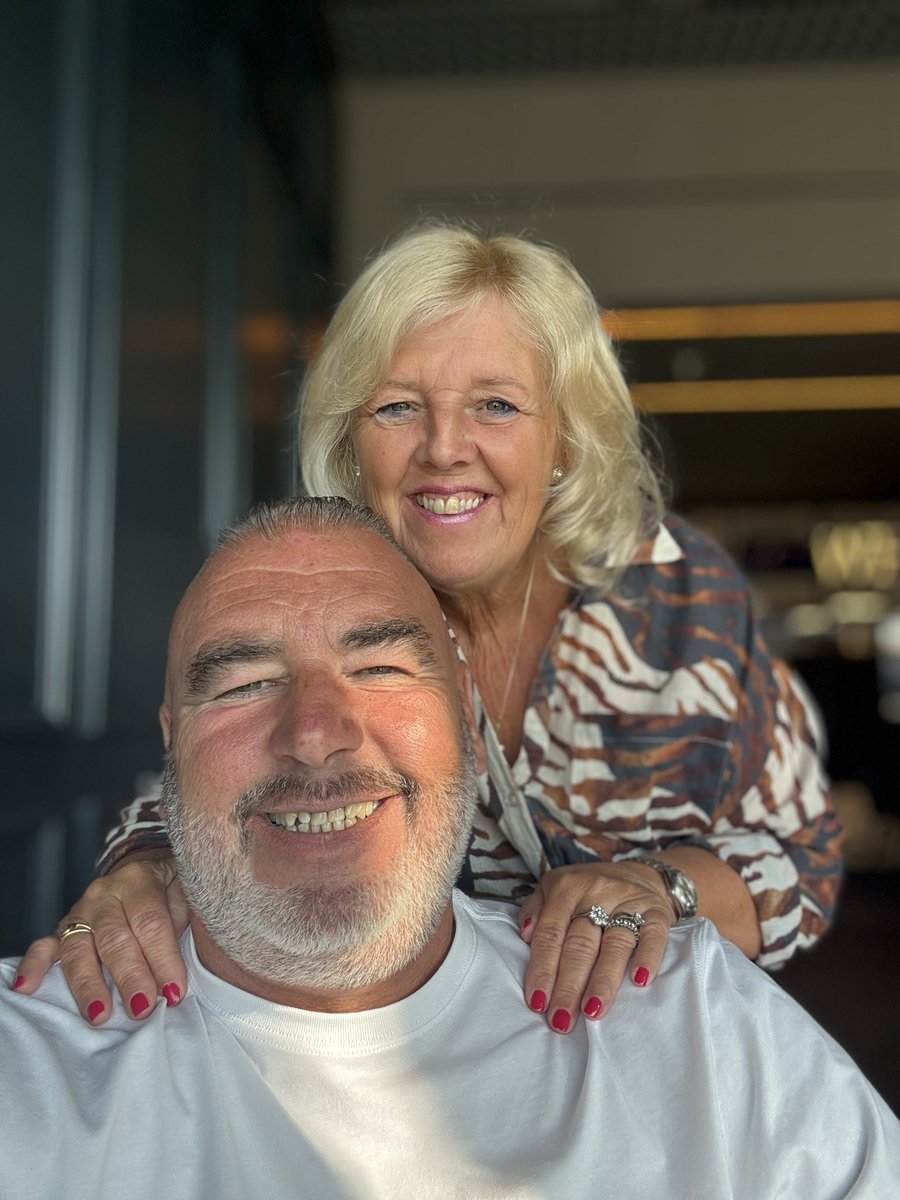 mikeygreen68's tweet photo. @viploungescom Clubroom VIP Lounge Birmingham Airport to start the holiday off properly 🥂🍾✈️☀️😎
#LivingOurBestLife #MakingMemories  #GoodTimes #Blessed #Grateful #PreciousTimes #LovinLife #LivinLife #OneLife #LivinTheDream ❤️🙏 https://t.co/75NsbrTx21