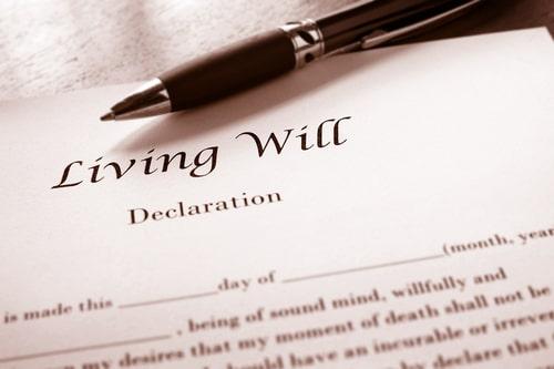 ATCLaw's tweet photo. What Is the Difference Between a Will and a Living Will? https://t.co/0CyRx539tK https://t.co/mGsg3SKwOG