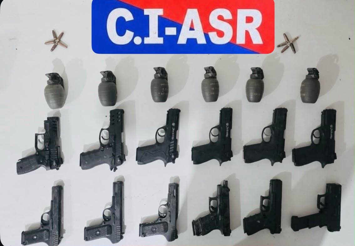 DGPPunjabPolice's tweet photo. In a major breakthrough, Counter Intelligence, #Amritsar busts an illegal arms and explosives smuggling module, arrests three accused, and recovers 06 hand grenades and 12 pistols.

Preliminary investigation reveals that the accused were operating on the directions of a foreign based smuggler, backed by ISI and abroad based BKI operatives, and had received the consignment to carry out activities aimed at disturbing public peace in #Punjab.

An FIR has been registered at Police Station State Special Operation Cell, Amritsar, under the Arms Act, Explosive Substances Act and relevant sections of BNS. Further investigation is underway to establish forward and backward linkages, identify all associates involved, and uncover the complete network.

@PunjabPoliceInd remains steadfast in its commitment to dismantling cross-border terror-criminal networks and ensuring peace and security in the state.