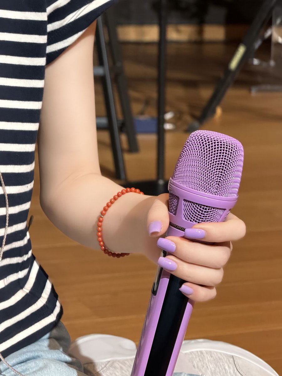 minnrosy's tweet photo. People all 💜💅🏻 ความม่วงนี้ให้เลย แน่จริงหนูทำบงม่วงมาขายให้หน่อยสิ อยาเอฟฟฟ อยากได้ อยากเก็บ 😽 https://t.co/i68Pc3vRzU