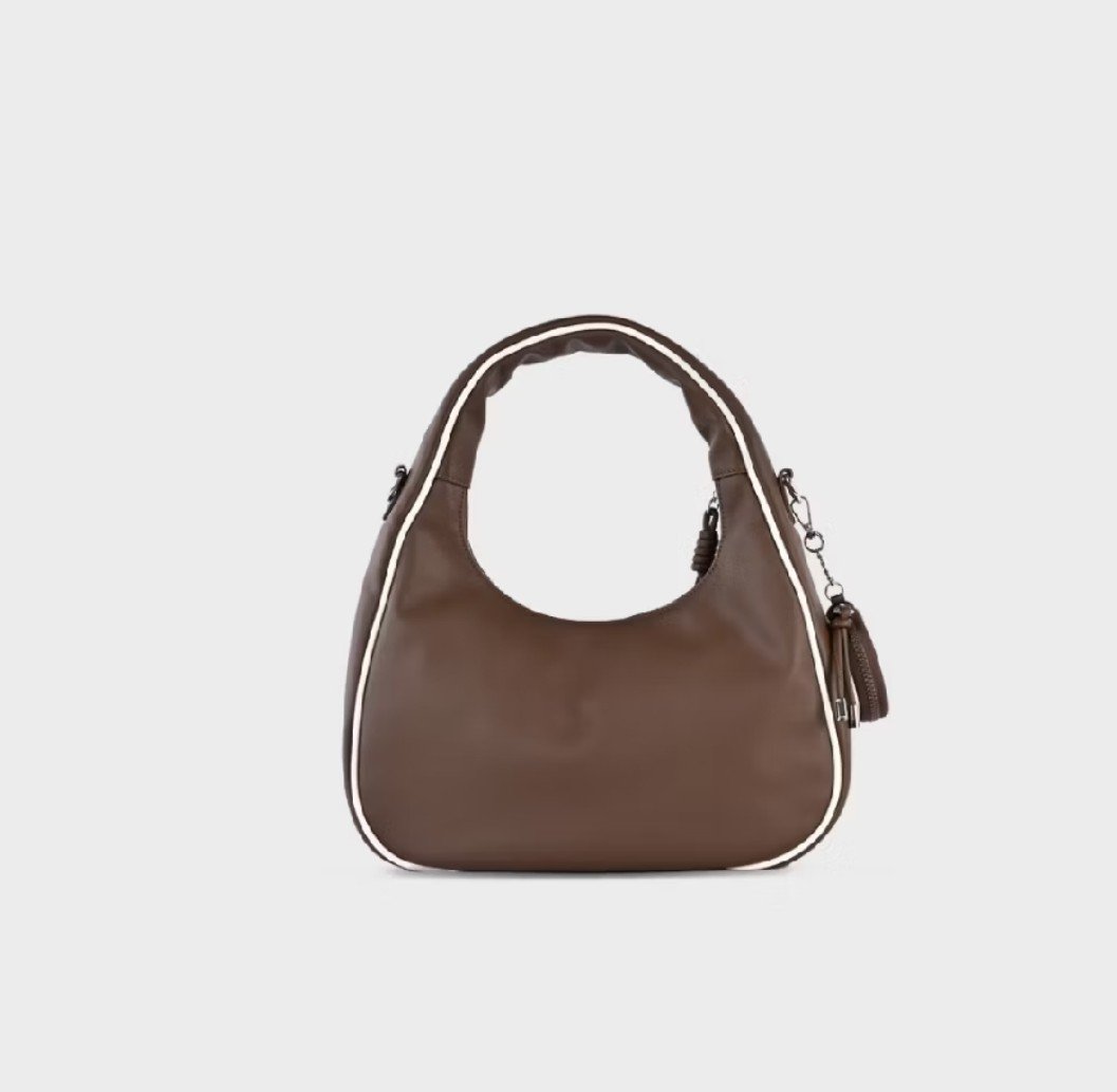 bentamazing's tweet photo. ⊹ wts lfb ph ໑ help rt ໑ #bentamazing

Pre-loved ALBERTO Women's Marjen Hobo Bag in Coffee. 

- 2,000 pesos
- only been used a ONCE
- like new
- spacious and perfect for everyday use
- can send more pics/vids via dm https://t.co/AjemUWX7Ov