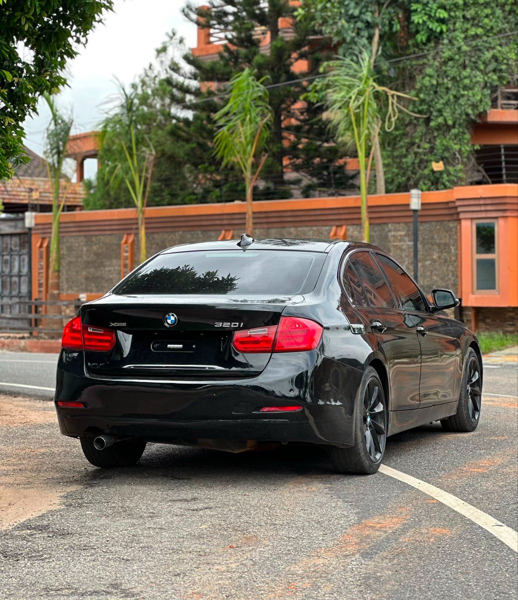 FrankDoe101's tweet photo. 2015 BMW 320i xDrive 🔥

💰 GHS 240,000
📍 66,490 miles

✅ 2.0L TwinPower Turbo
✅ xDrive AWD
✅ Push Start & Keyless Entry
✅ BMW iDrive 
✅ Reverse Sensors
✅ ECO PRO | Comfort | Sport Modes

#YourCarGuy 🚘🕺🏽
#YourDubaiCarGuy 🇦🇪🇬🇭

📩 DM or WhatsApp 0279070855 for more details or to arrange a viewing.