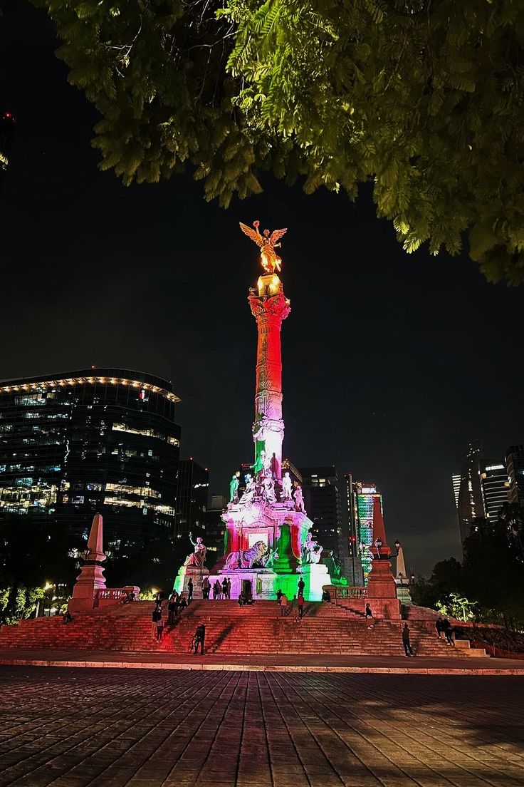 NazeerYousaf6's tweet photo. ✨ Mexico City comes alive after dark, where every colorful light tells a different story. 🇲🇽🌃

Every street shines with its own charm, turning the city into a vibrant masterpiece. ✨ https://t.co/a4i6fR4el4