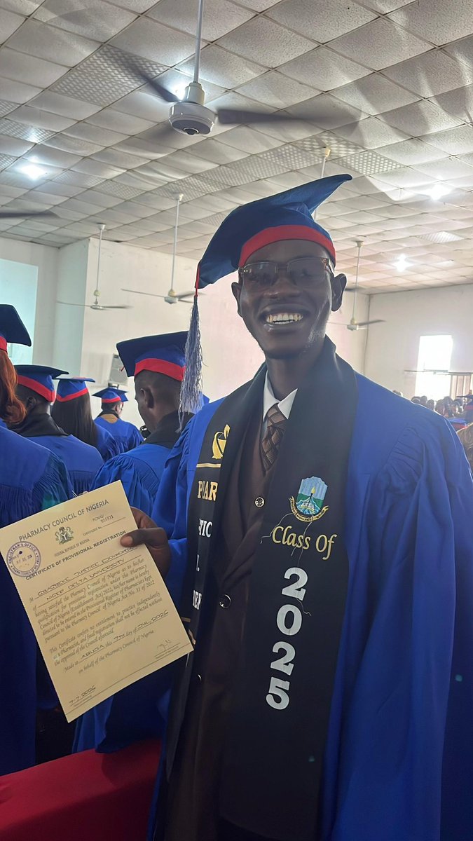 cfcjustice's tweet photo. Officially introducing Pharmacist Justice Gbagbeke Ejovwokeoghene. 💚

Officially inducted into the pharmacy profession. Grateful for the journey. 💊✨ https://t.co/iSy2cIJ0s0