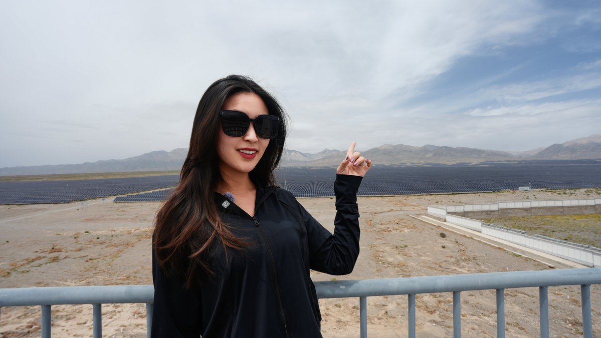 CocoStudio4's tweet photo. Désert de Delingha : un géant de l'énergie propre sort des sables
#Chine #Sanjiangyuan #qinghai
https://t.co/P70OeEMBEz https://t.co/GgaUJHNO7q