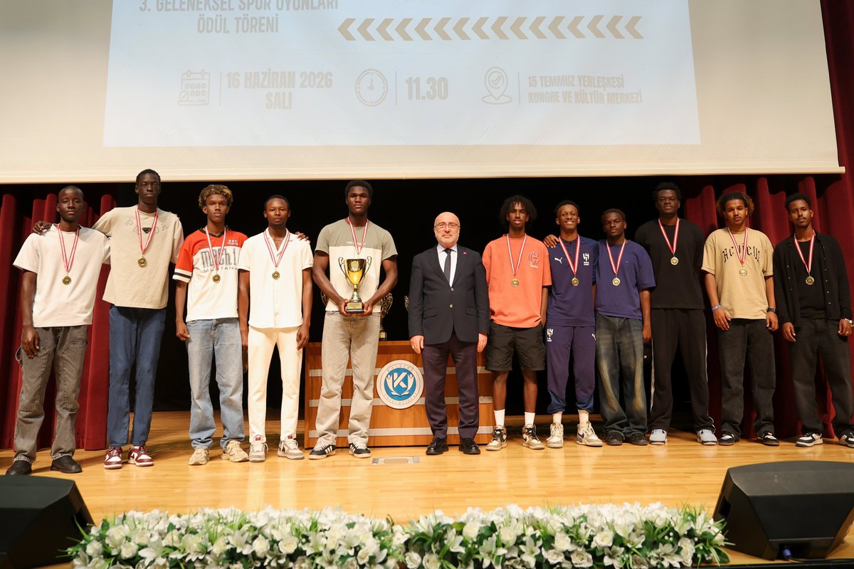 kayumtf's tweet photo. Kayseri Üniversitesi spor turnuvalarında Fakültemiz önemli başarılar elde etmiştir. Dereceye giren tüm öğrencilerimizi ve personelimizi tebrik eder, başarılarının devamını dileriz. https://t.co/s9Q6OjzGP1