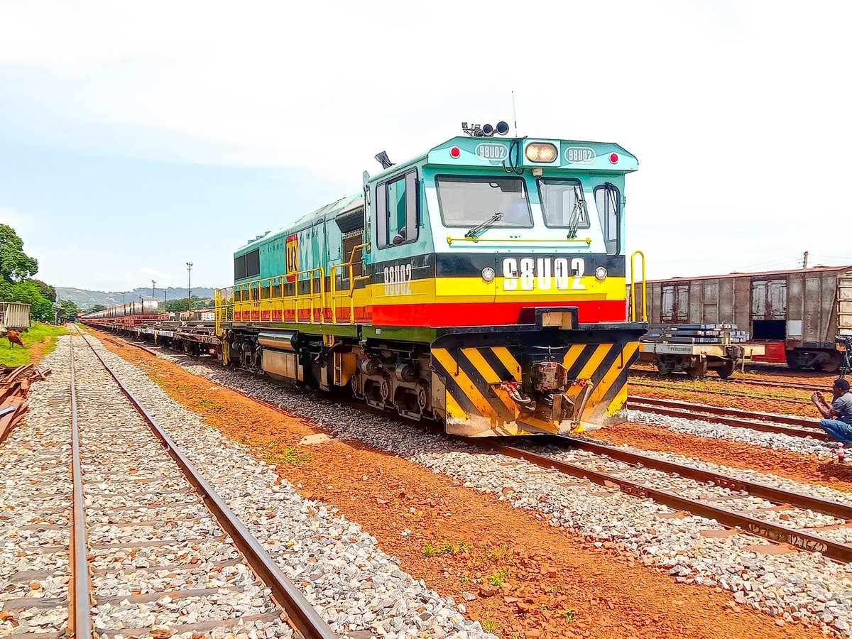 hafithkazibwe's tweet photo. Weβve gone CASHLESS.
Book your train ride anytime, anywhere.
No more lining up. No more hunting for change.
Just deposit, pay online with @KaCyberApp and ride.
Or tap the #WeGoSmartCard and youβre good to go.
Olina ennene? Tofaayo π @mtnug #Weservinge
#GoldenPosts https://t.co/4B9VXOVX7X