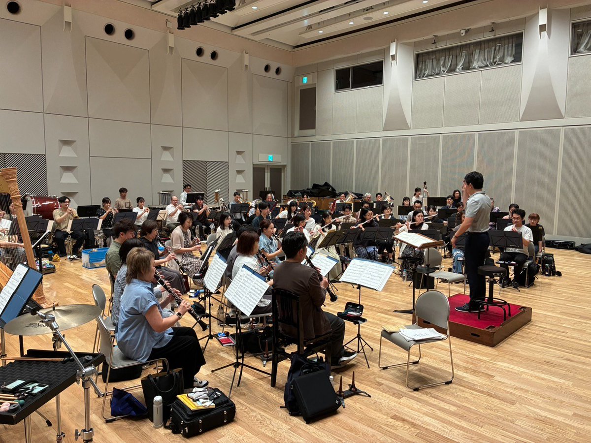 khconductor's tweet photo. シエナ・ウインド・オーケストラ第59回定期演奏リハーサルがスタートしました！久しぶりのSWO❤️素晴らしい集中力と色のパレットに感動。明日も楽しみ〜！
@sienawind2019 https://t.co/x7J57RWTzn