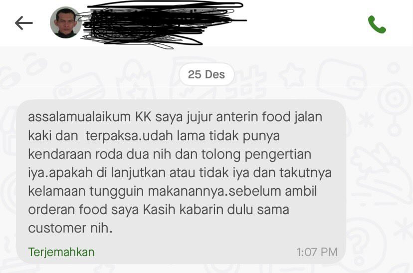mamahmuda1_'s tweet photo. siang tadi pesen gofood terus bapak ojolnya bilang gini:

"Assalamualaikum kak, saya sudah lama gak pake motor, ini saya anterinnya jalan kaki. Kakaknya berkenan ngga?saya butuh konfirmasinya khawatir nunggu lama.."

Me: pas bacaaaa, langsung sedih ya Allah bapakkkk😭😭￼
cc: panggildev