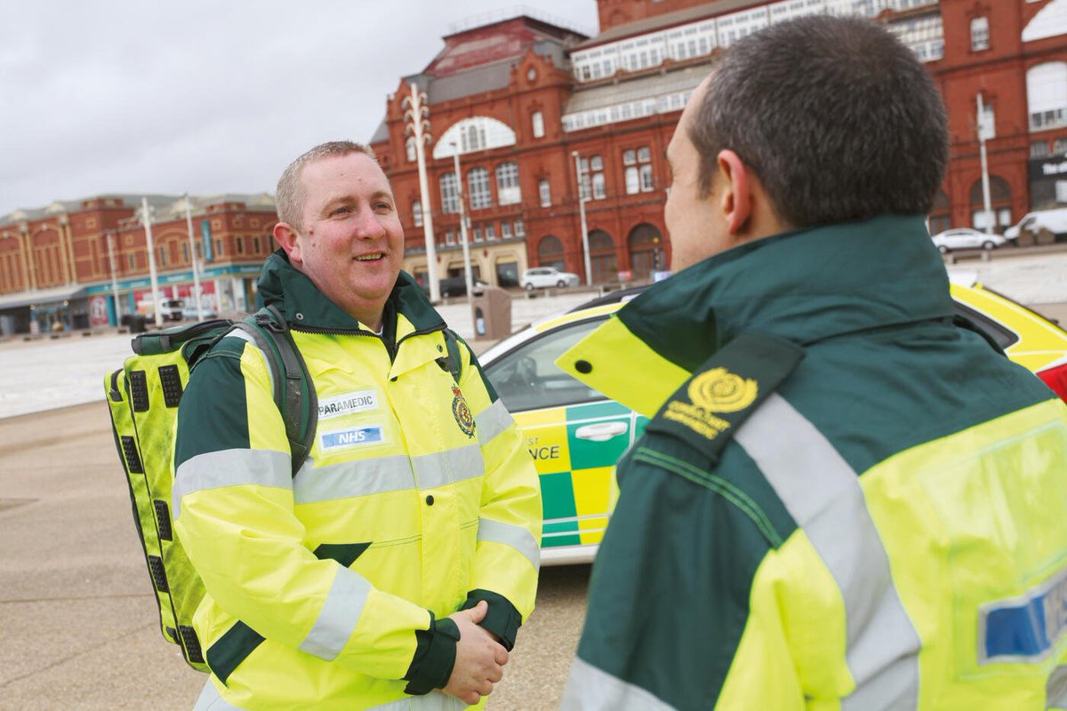 AACE_org's tweet photo. Today is #InternationalParamedicsDay, and AACE are celebrating the passion, courage and dedication of #paramedics and first responders everywhere.

From life‑threatening emergencies to quiet acts of reassurance, the difference they make every single day is profound.🙏💚

#IPD2026 https://t.co/rnLpnoGLMZ