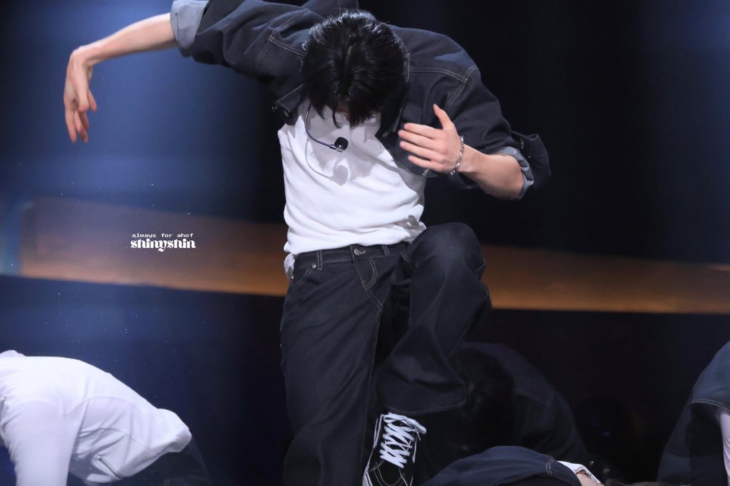 8shinyshin's tweet photo. 20260707 KBS Open Concert

#AHOF    #아홉   
#HAN #박한 #RUN_TO_YOU https://t.co/oLvBFagmBM