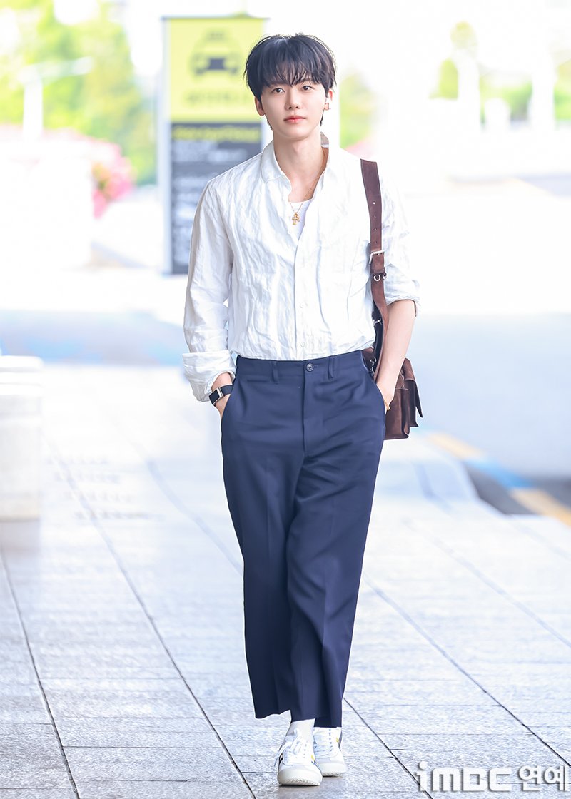 imbcenews's tweet photo. [포토] NCT 재민, 누가 봐도 남궁민 미소
#NCT #재민 #JNJM #김포국제공항 #도쿄 #출국 #iMBC연예

NCT 유닛 JNJM(제노재민)의 재민이 8일 오후 해외 일정 참석 차 김포국제공항을 통해 일본 도쿄로 출국하고 있다.

🔗https://t.co/5Su0JaPrJG https://t.co/xmKbFoyKIb