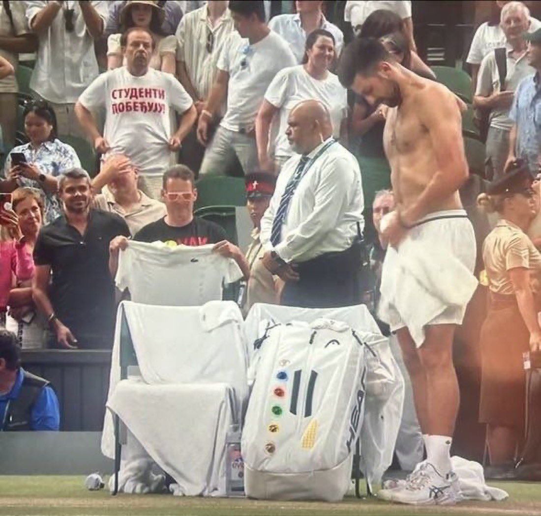 MrNoX888's tweet photo. Konacno na @RTS_Vesti kako i prilici 
#studentipobedjuju uz “propalog tenisera” @DjokerNole 🏆🥇🎾❤️🎯🙏☦️🇷🇸 https://t.co/Y0DgwKCnOB