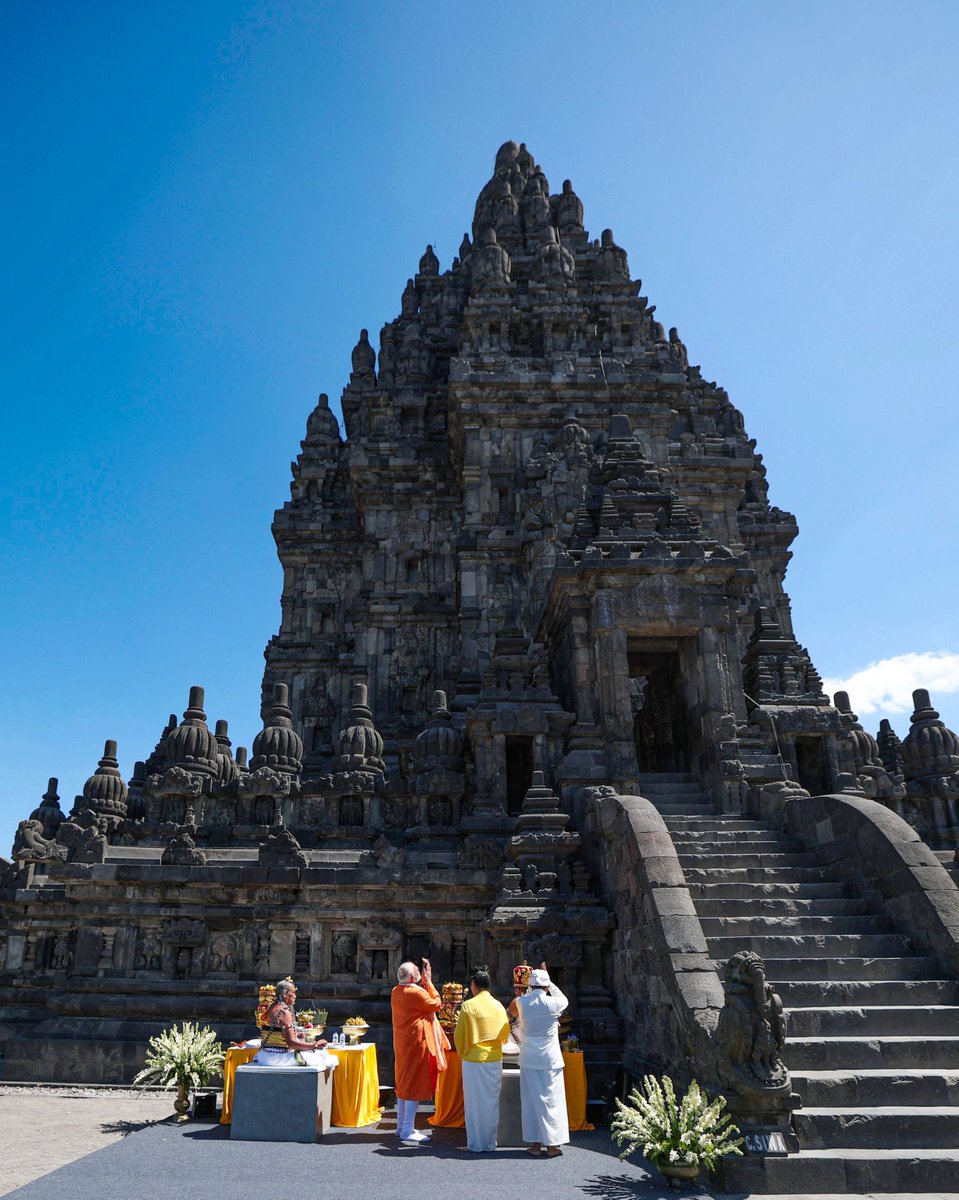 narendramodi's tweet photo. President Prabowo Subianto and I inaugurated the UNESCO World Heritage Prambanan Temple Compound Restoration and Conservation Project. This initiative is a shining example of the enduring civilisational bonds between India and Indonesia, rooted in a shared heritage that has connected our people for centuries.

@prabowo