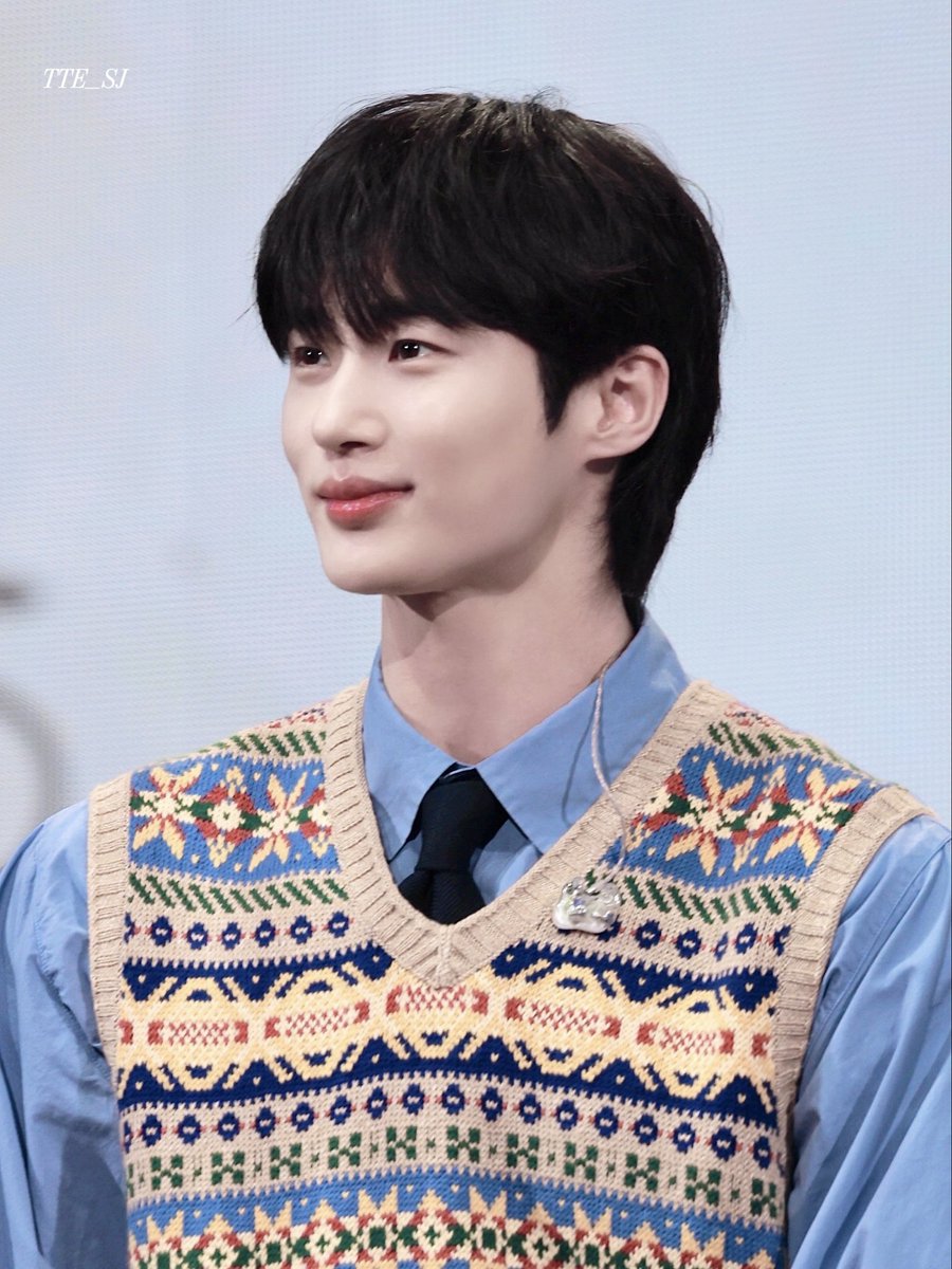 통통 tweet media
