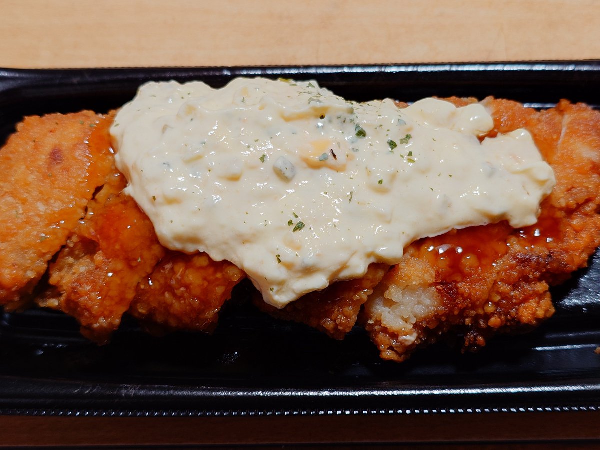 Powerskillmagic's tweet photo. チキン南蛮の日なので買ってきたわ。 https://t.co/UhNEpqmPm7