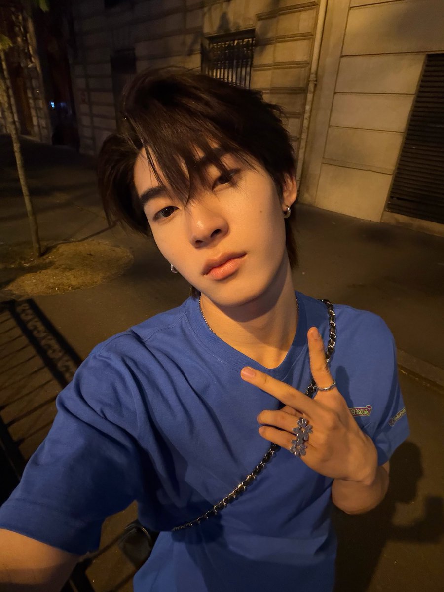qteeblue's tweet photo. อยากมีคนหน้าตาแบบนี้ในชีวิตอะ หมายถึงชีวิตคู่ https://t.co/3LsqLmdl1T